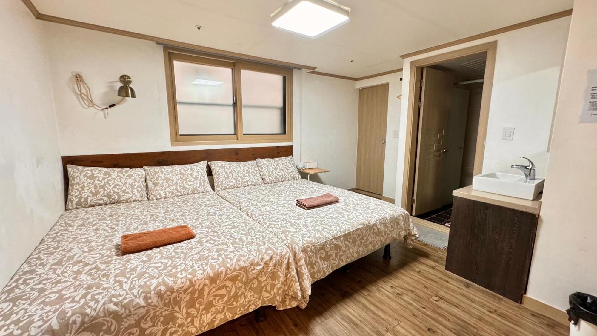 Roi Guesthouse Seoul Exterior photo